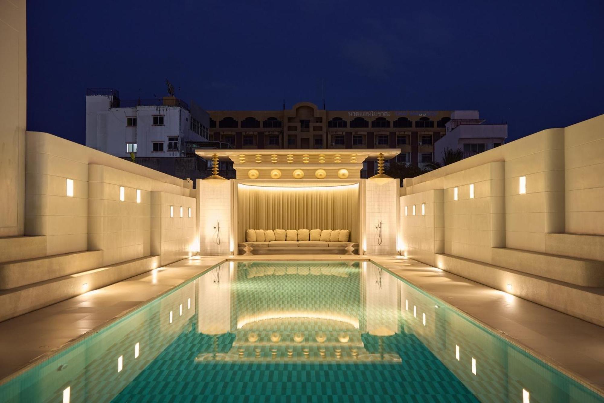 ホテル Arco Phuket Town エクステリア 写真