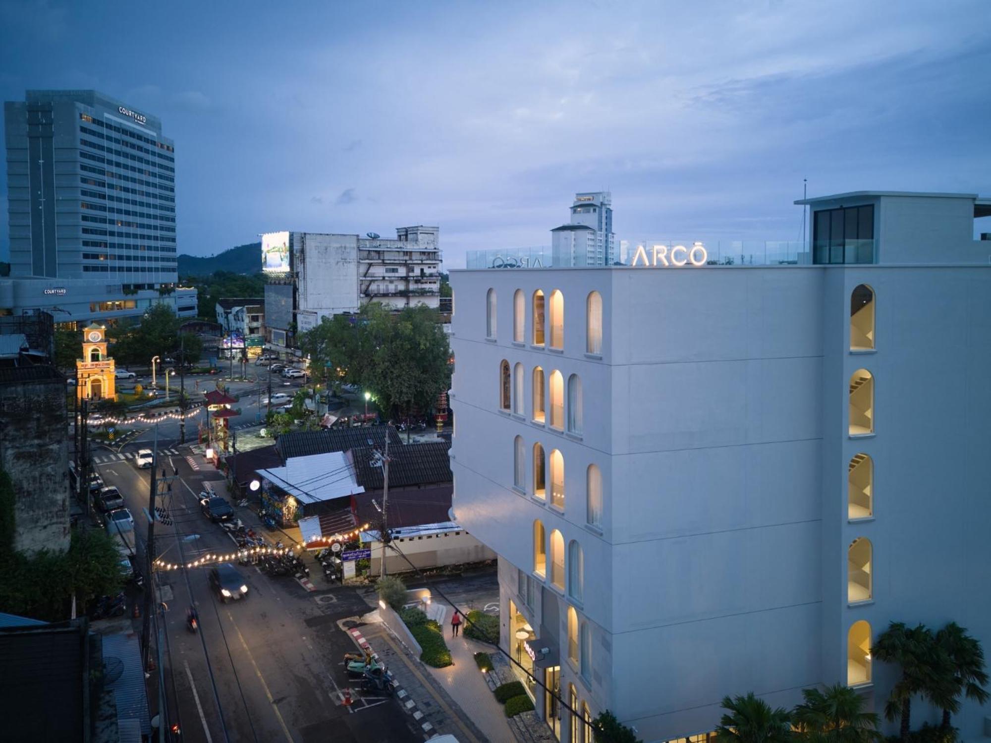ホテル Arco Phuket Town エクステリア 写真